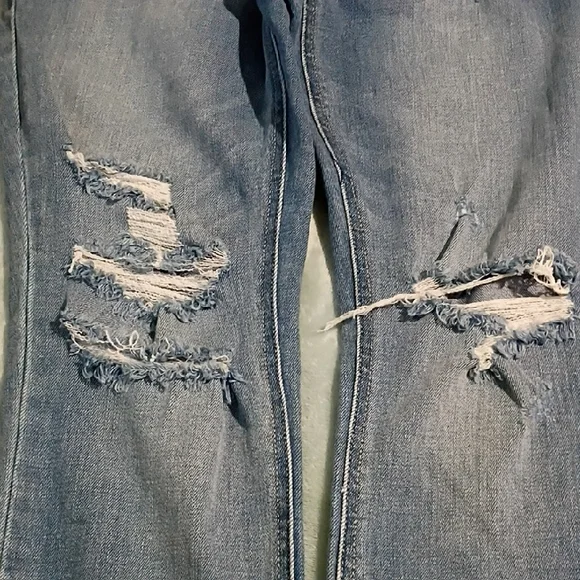 Pinkblush Light Blue Distressed Skinny Jeans Maternity Size 30 - Picture 7 of 10